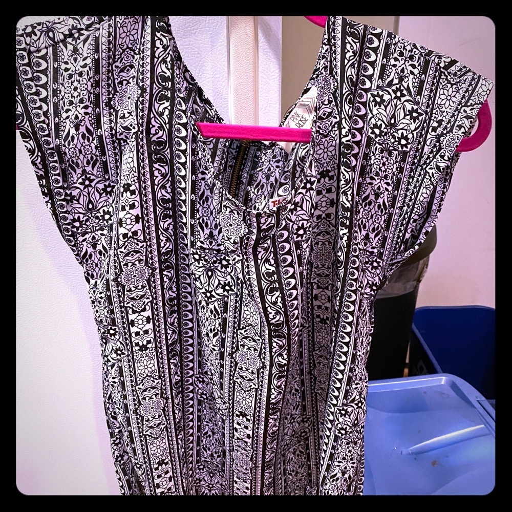 Brand new b&w work blouse